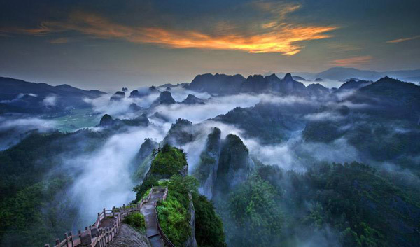 绝美丹霞特色崀山三日游